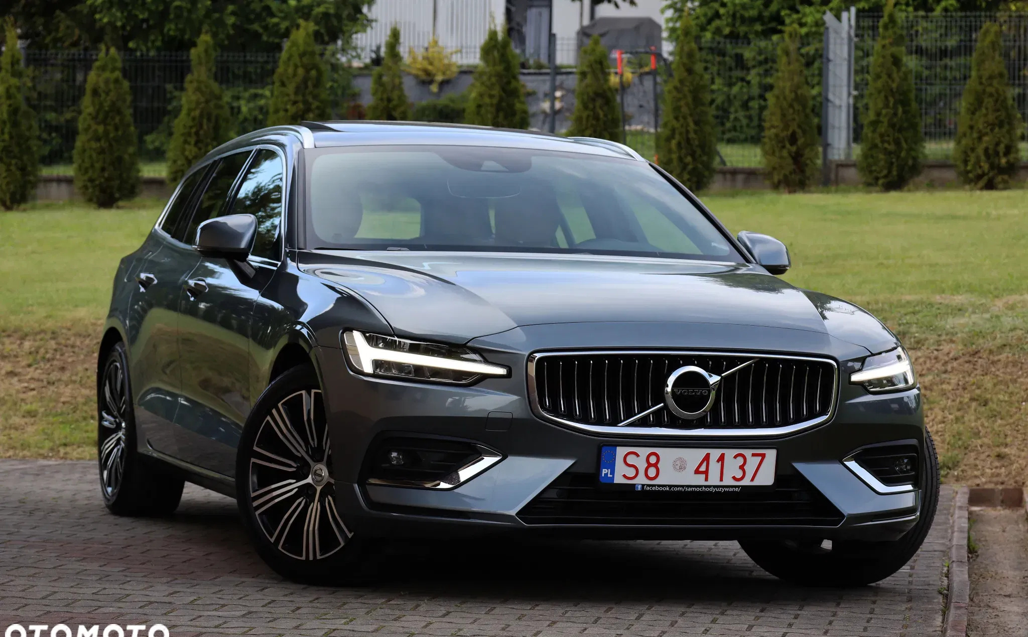 śląskie Volvo V60 cena 114992 przebieg: 74000, rok produkcji 2019 z Strzyżów